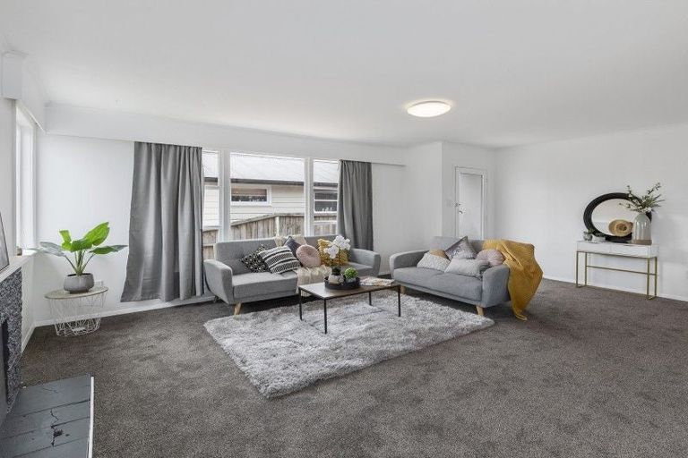 Photo of property in 42 Kashmir Avenue, Clouston Park, Upper Hutt, 5018