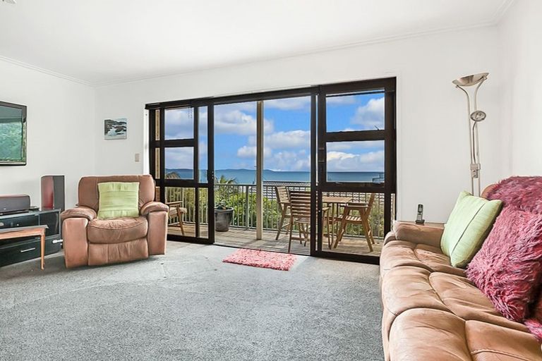 Photo of property in 58 Stratford Drive, Cable Bay, 0420
