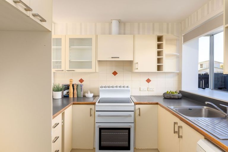 Photo of property in 9 Birdling Place, Halswell, Christchurch, 8025