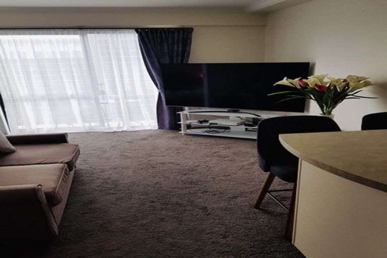 Photo of property in The Rennaissance, 7i/18 Ronwood Avenue, Manukau, Auckland, 2104