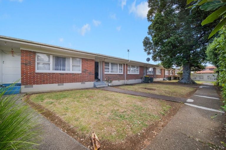 Photo of property in 4/11 Oakland Avenue, Papatoetoe, Auckland, 2025