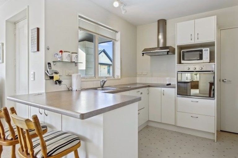 Photo of property in 4/24 Victoria Street, Rangiora, 7400