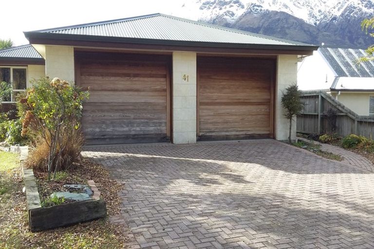 Photo of property in 41 Elm Tree Avenue, Frankton, Queenstown, 9300