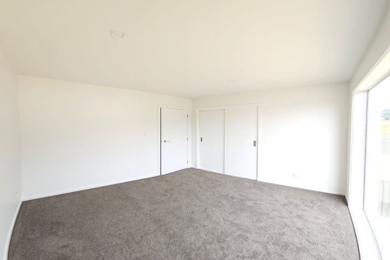 Photo of property in 81 Hokioi Drive, Kenepuru, Porirua, 5022