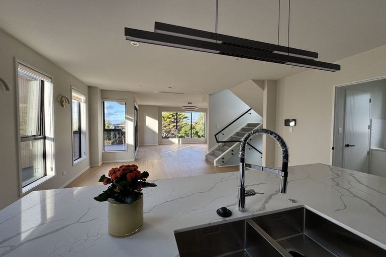 Photo of property in 1 Sandford Street, Campbells Bay, Auckland, 0630