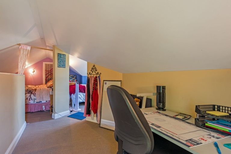 Photo of property in 52 Grey Street, Marton, 4710