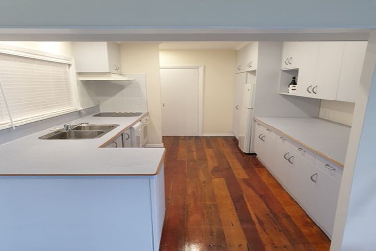 Photo of property in 155 Onslow Road, Khandallah, Wellington, 6035