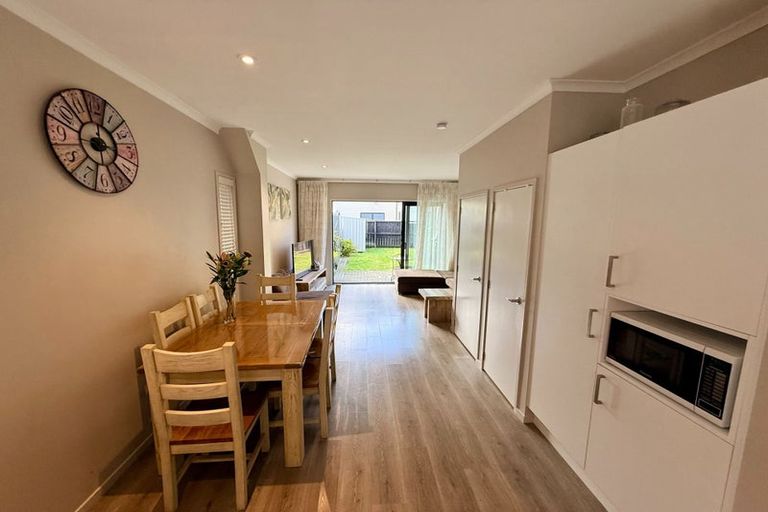 Photo of property in 17 Kerewhenua Crescent, Hobsonville, Auckland, 0616