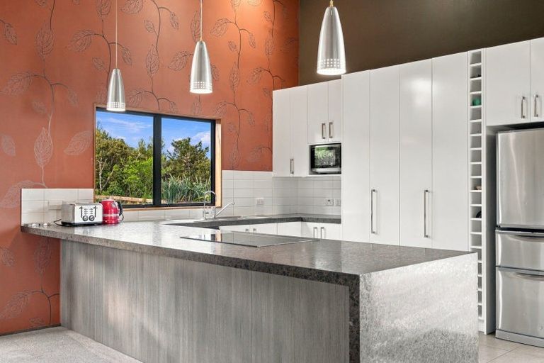 Photo of property in 11 Cameron Town Road, Pukekohe, 2678