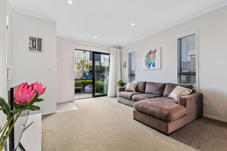 Photo of property in 31 Saltmarsh Road, Hobsonville, Auckland, 0616