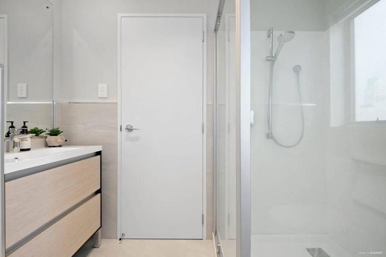 Photo of property in 12 Samuel Cassidy Avenue, Swanson, Auckland, 0614