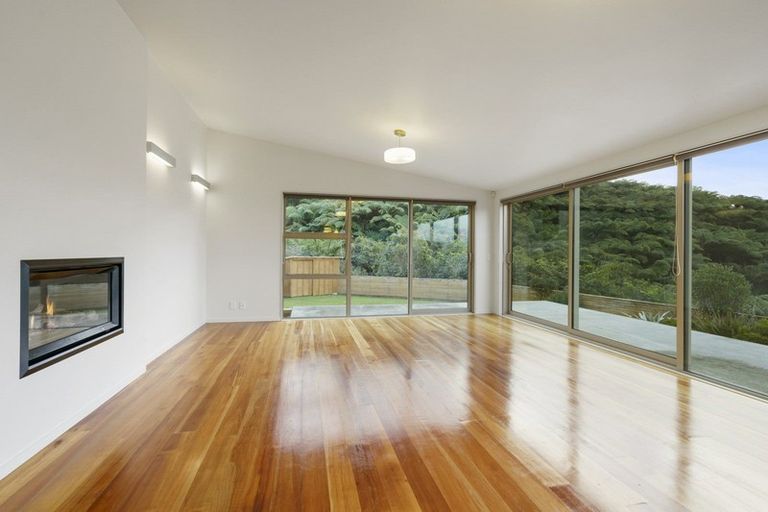 Photo of property in 17 Tara Place, Belmont, Lower Hutt, 5010
