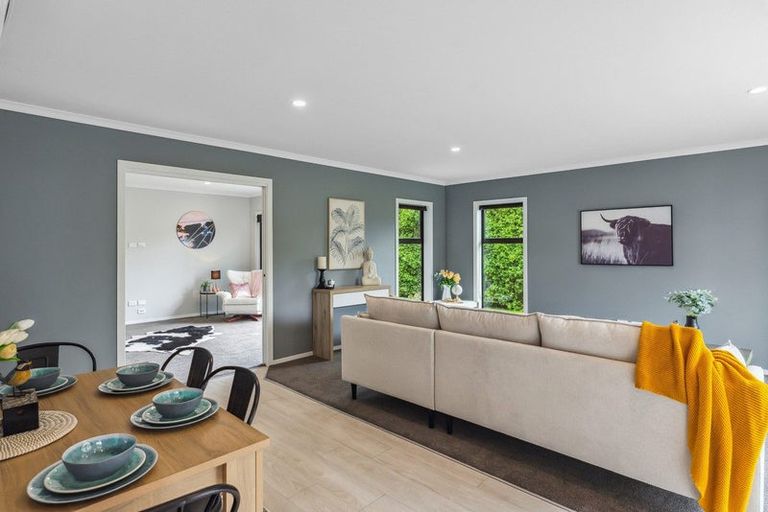 Photo of property in 35 Gallipoli Place, Paraparaumu, 5032