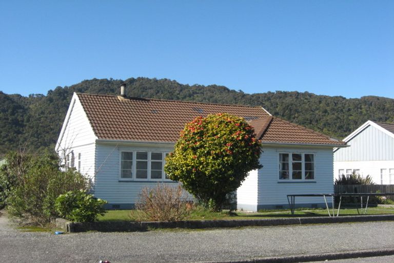 Photo of property in 53 Firth Street, Cobden, Greymouth, 7802