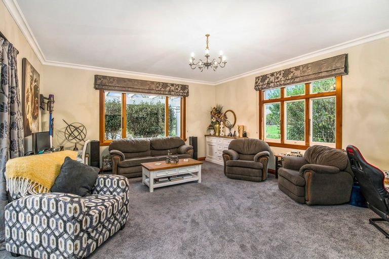 Photo of property in 1070 Queen Street East, Levin, 5510