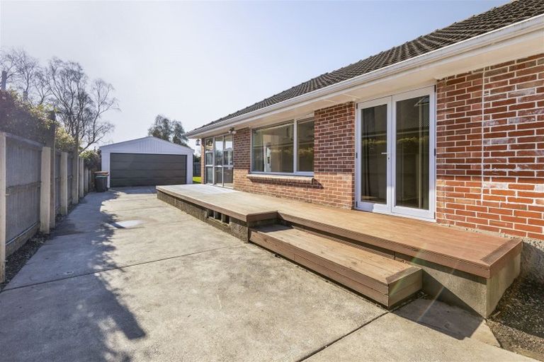 Photo of property in 19 Colwyn Street, Bryndwr, Christchurch, 8053