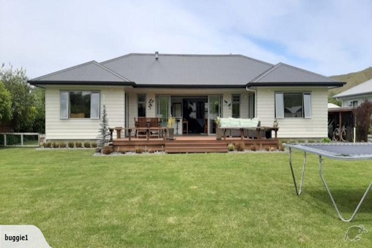 Photo of property in 4 Ferris Crescent, Wainui, Gisborne, 4010