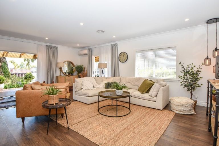 Photo of property in 19 Broadway Street, Martinborough, 5711