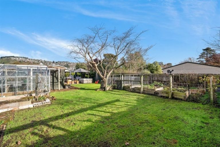 Photo of property in 11 Corson Avenue, Beckenham, Christchurch, 8023