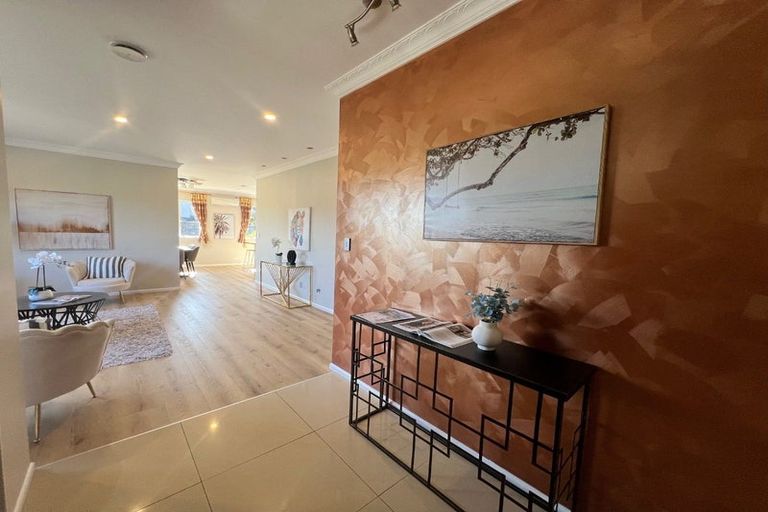 Photo of property in 12 Janway Avenue, Flat Bush, Auckland, 2016