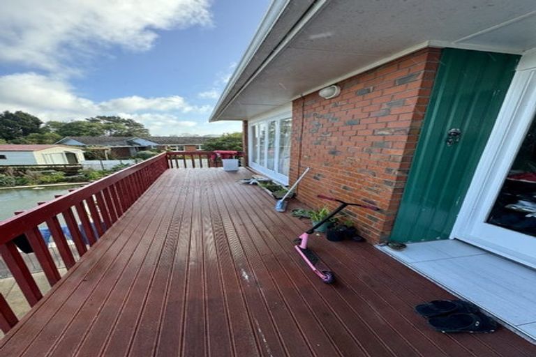 Photo of property in 3 Riverina Avenue, Pakuranga, Auckland, 2010