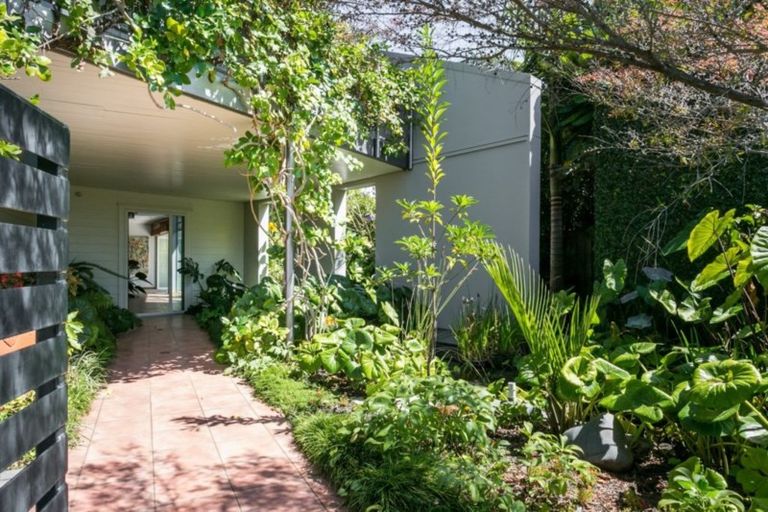 Photo of property in 2a Charles Street, Westshore, Napier, 4110