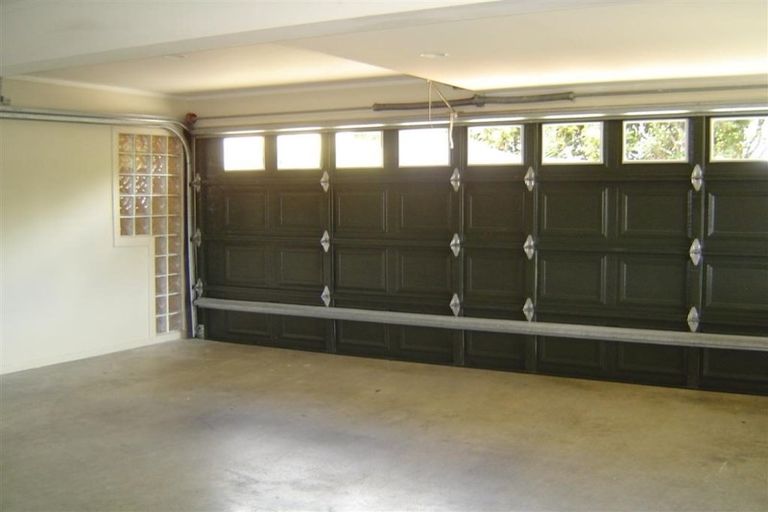 Photo of property in 2/41 Okura River Road, Okura, Albany, 0792