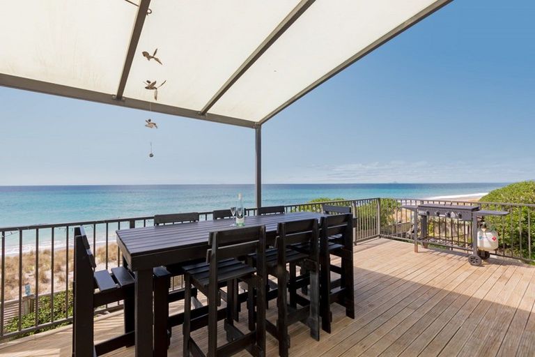 Photo of property in 3 Pukehina Parade, Pukehina, Te Puke, 3189