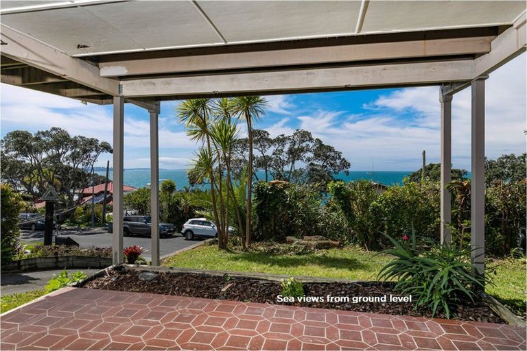 Photo of property in 29 Whitby Crescent, Mairangi Bay, Auckland, 0630