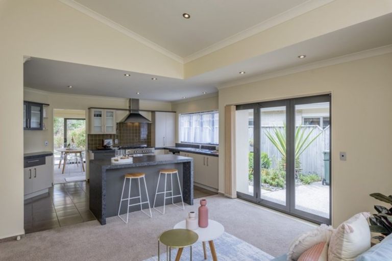 Photo of property in 12 Datum Way, Paraparaumu, 5032