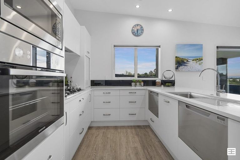 Photo of property in 11 Inlet Views, Bethlehem, Tauranga, 3110