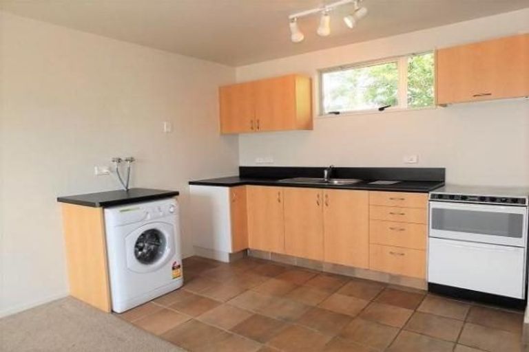 Photo of property in 4/32 Cranmer Square, Christchurch Central, Christchurch, 8013