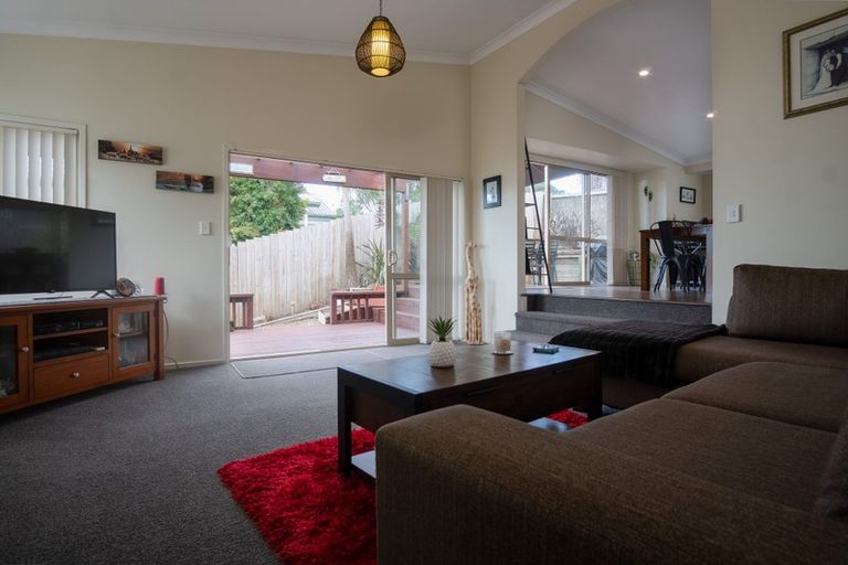 Photo of property in 5 Coralsea Way, Arkles Bay, Whangaparaoa, 0932
