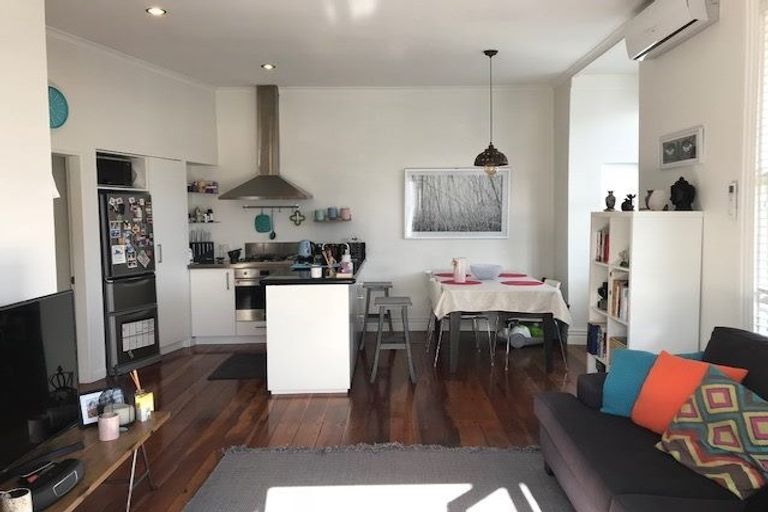 Photo of property in 9 Dawson Street, Berhampore, Wellington, 6023