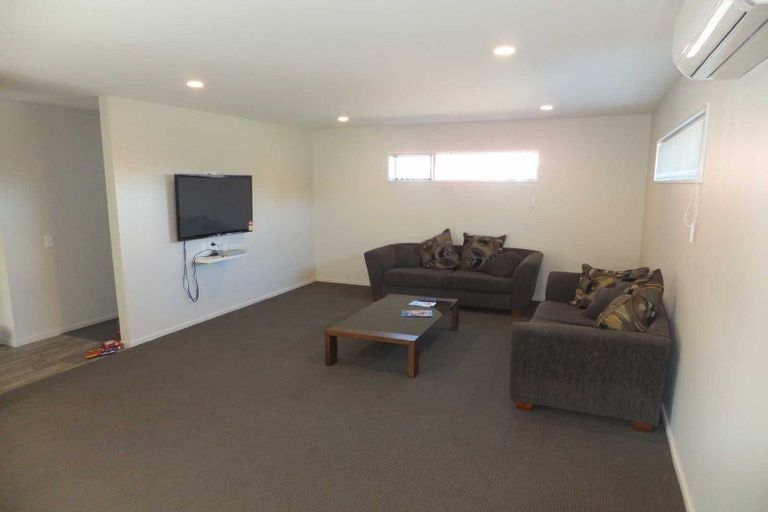 Photo of property in 76a Peer Street, Upper Riccarton, Christchurch, 8041