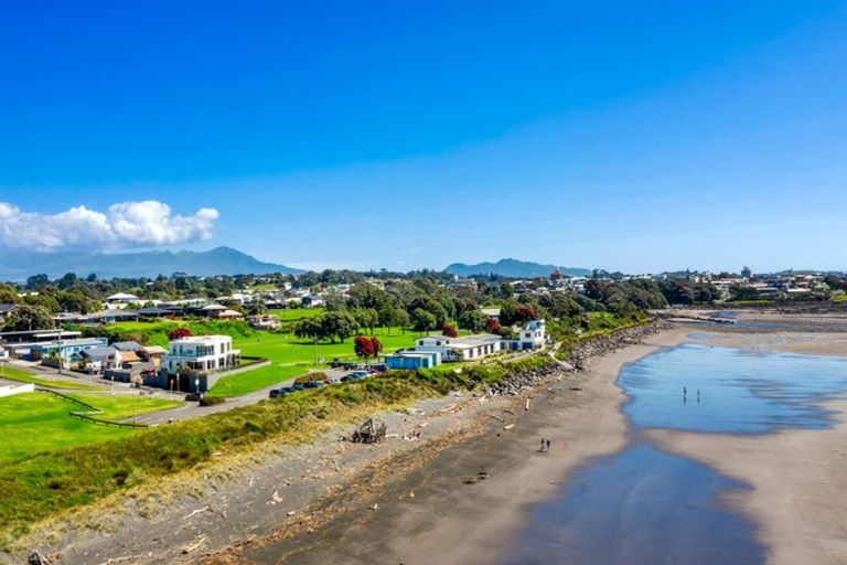 Photo of property in 30a Sackville Street, Fitzroy, New Plymouth, 4312