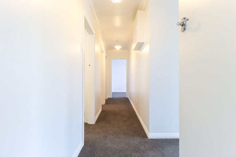 Photo of property in 8 Aberdeen Avenue, Takaro, Palmerston North, 4412