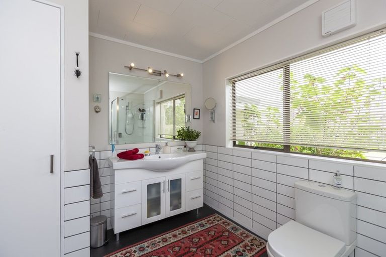 Photo of property in 82 Rimu Street, Waikanae, 5036