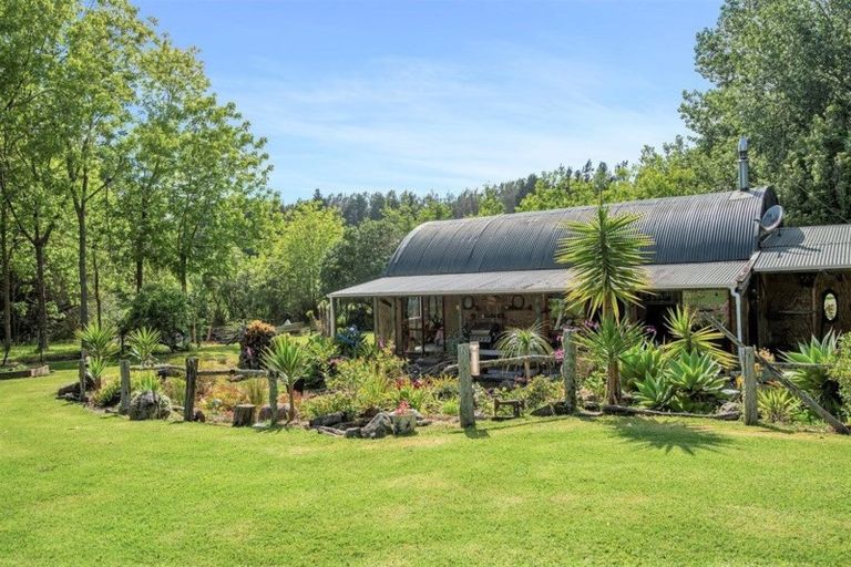 Photo of property in 1200 Pipiwai Road, Ruatangata West, Whangarei, 0176