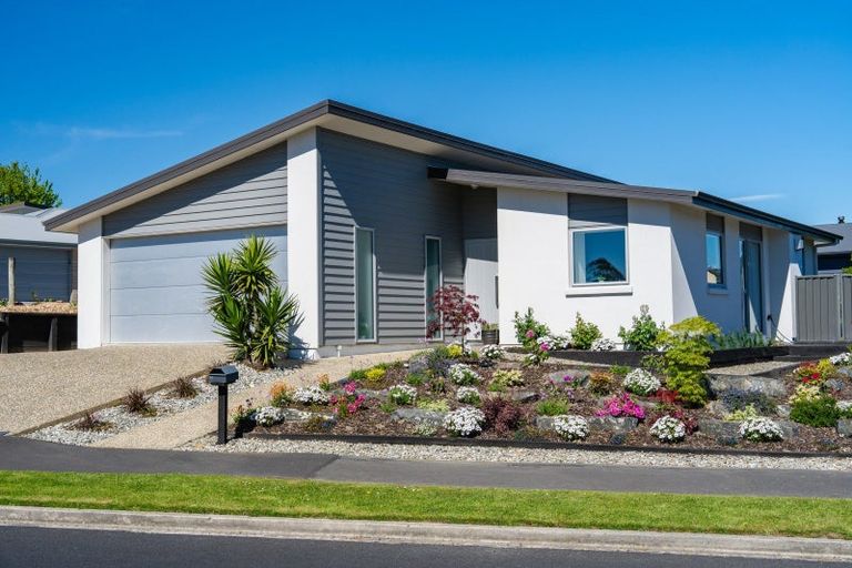 Photo of property in 38 Severn Street, Green Island, Dunedin, 9018