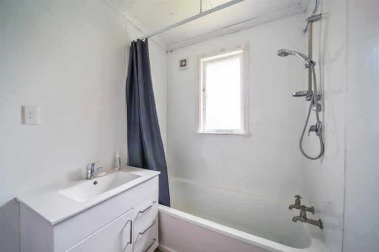 Photo of property in 2 Denby Road, Hawera, 4610