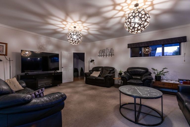 Photo of property in 122 Guy Street, Dannevirke, 4930