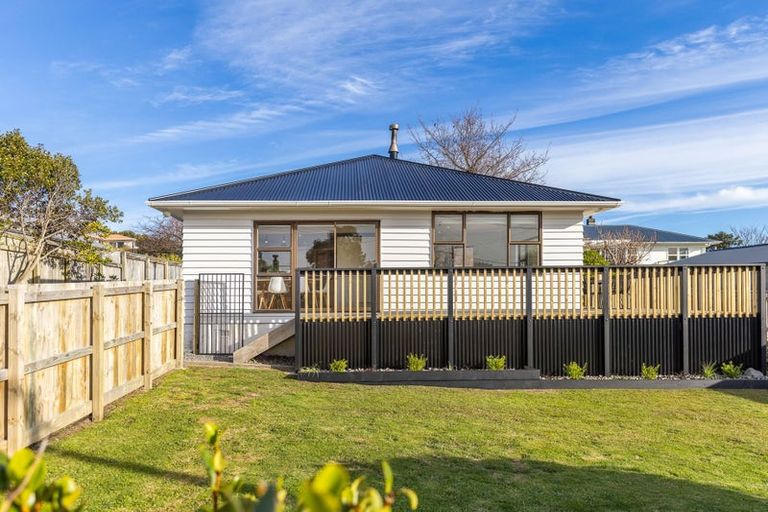 Photo of property in 4 Fincham Road, Raumati Beach, Paraparaumu, 5032