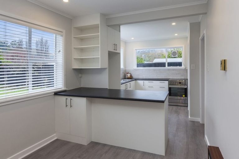 Photo of property in 257 Fifield Terrace, Opawa, Christchurch, 8023