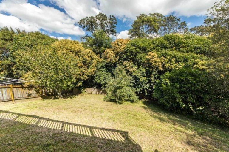 Photo of property in 25 Katrina Place, Massey, Auckland, 0614