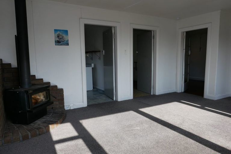 Photo of property in 15 Beach Road, Paekakariki, 5034