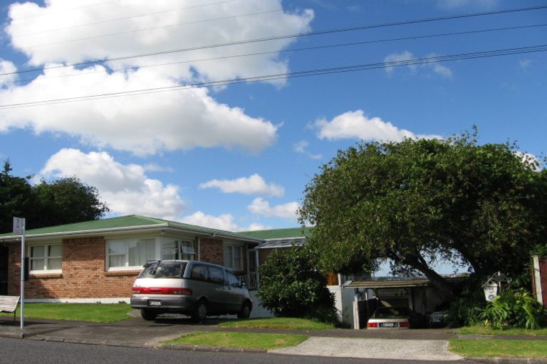 Photo of property in 1/101 Exmouth Road, Northcote, Auckland, 0627