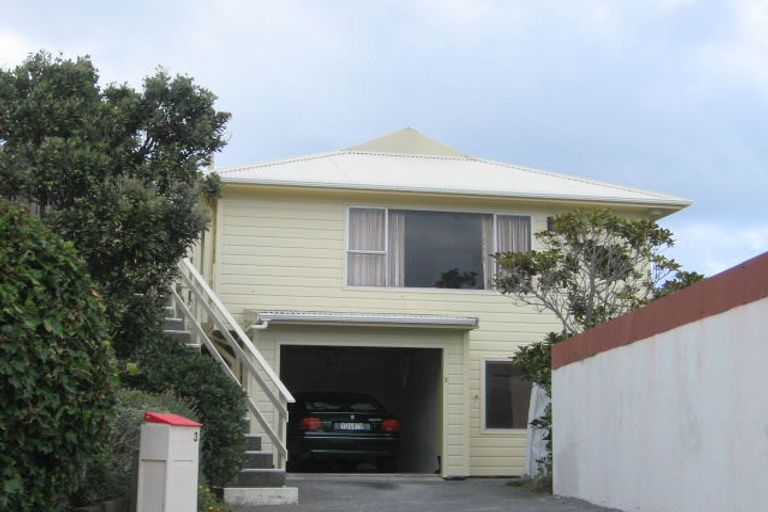 Photo of property in 3 Zaida Way, Maupuia, Wellington, 6022