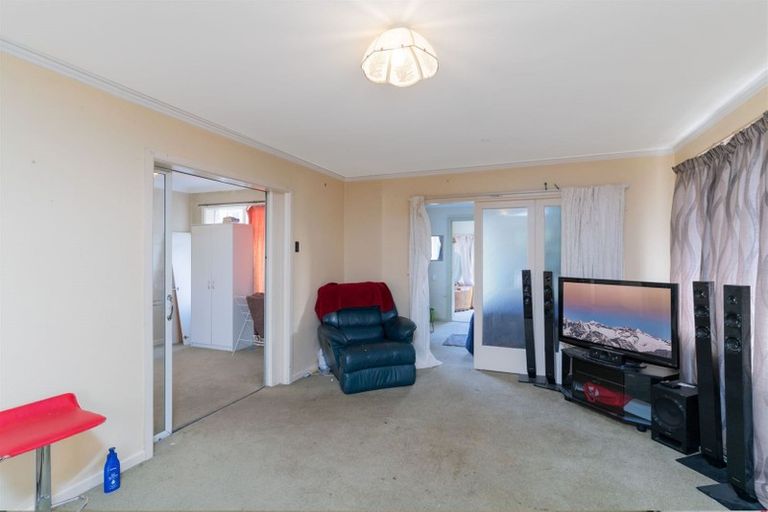 Photo of property in 71 Cutts Road, Russley, Christchurch, 8042
