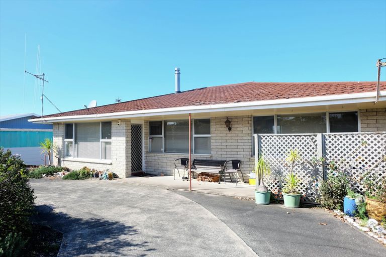 Photo of property in 43 Waerenga Road, Te Kauwhata, 3710